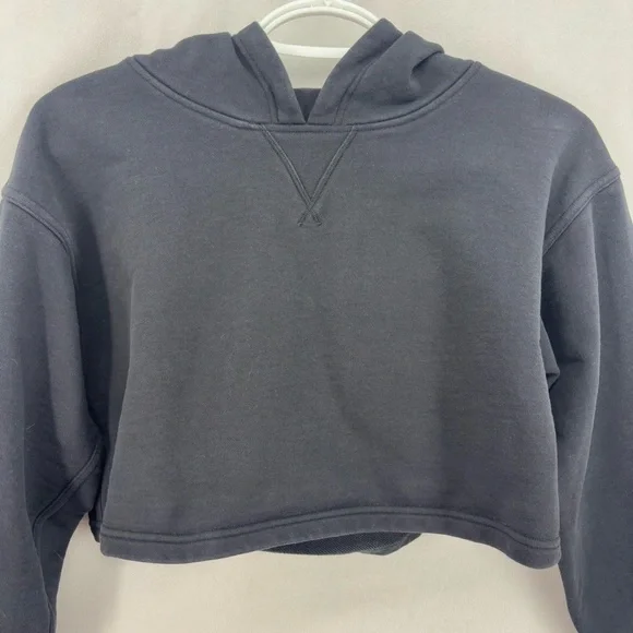Lululemon All Yours Cropped Hoodie Women’s 6 Black Hooded Sweatshirt Crop - Picture 7 of 11